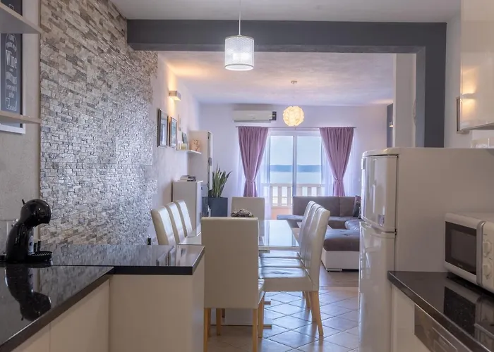 Apartment Dany - Free Parking Makarska