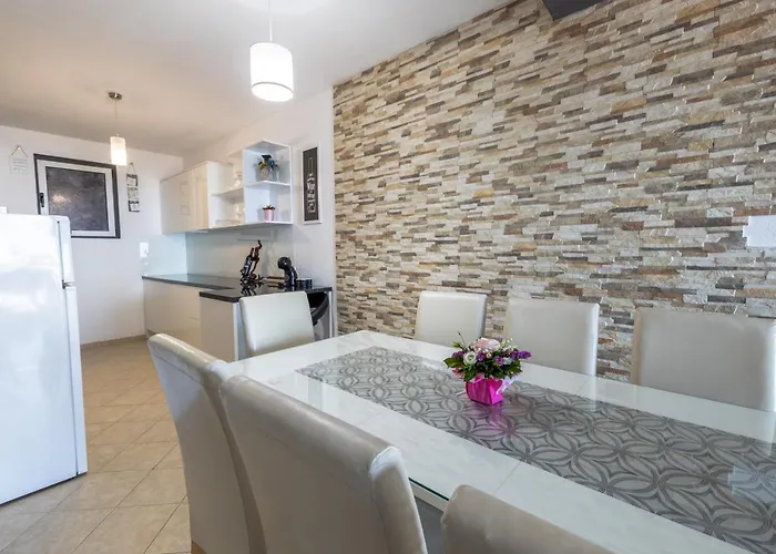 Dany - Free Parking Apartament *